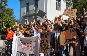 Students at UC Berkeley demand fossil fuel divestment (credit Arya Aliabadi)